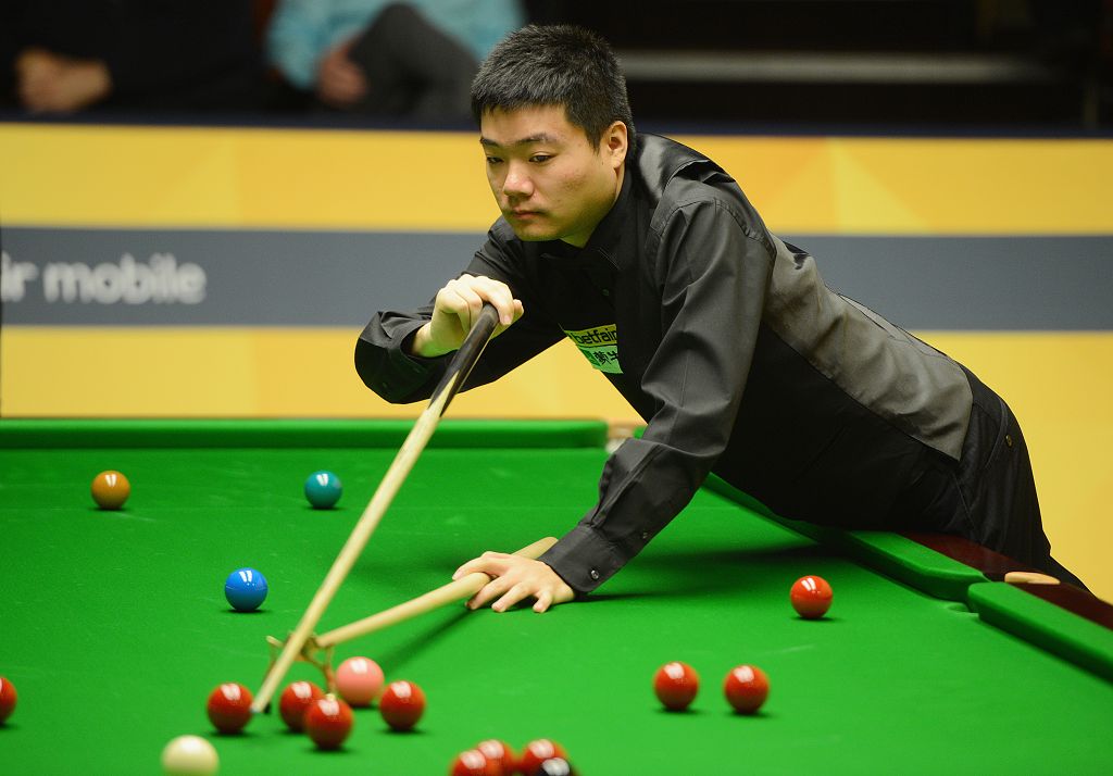 他与塞尔比 他与塞尔比